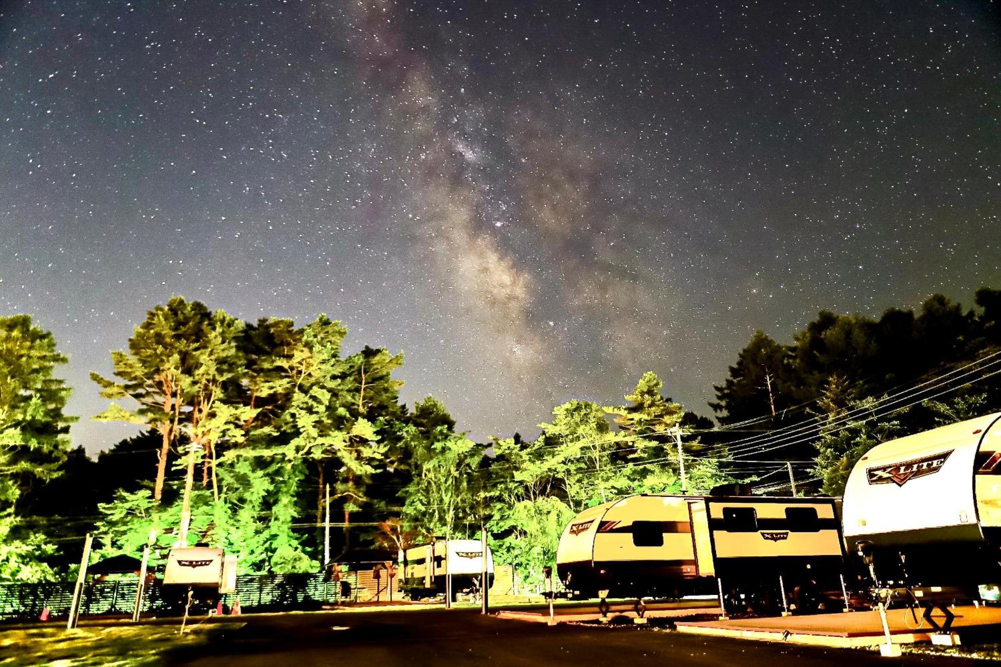 Gramercy Village 山中湖 Glamping &Sauna Yamanakako Ruang foto